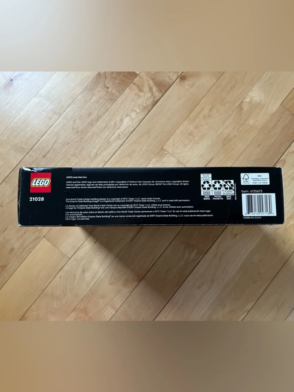 LEGO New York City 21028 - Retired - Picture 2 of 13